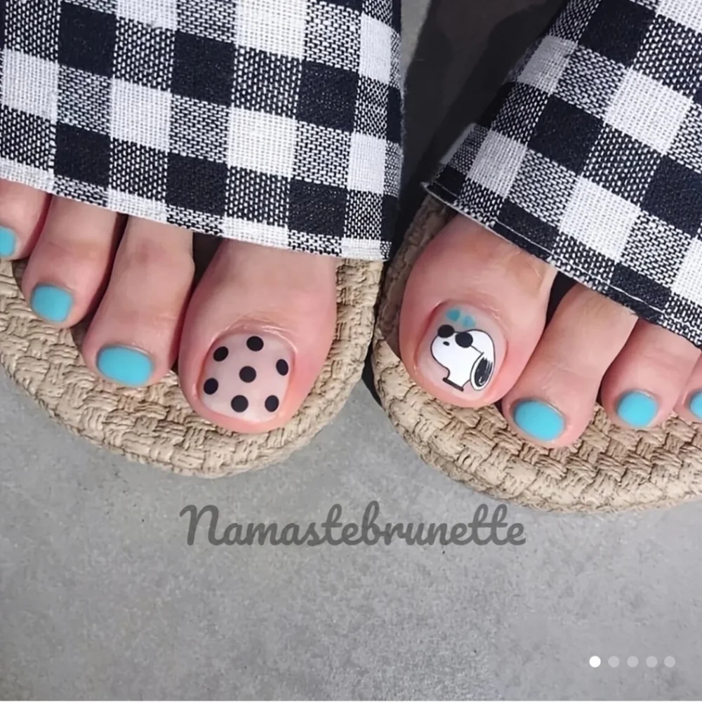 2/$16 Snoopy Press on Toenails